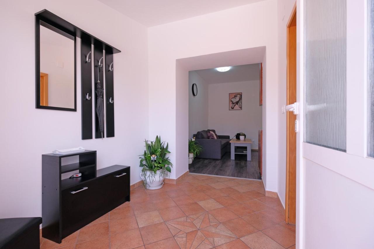 Apartment Klea - Cosy, Near City Center Pula Exterior foto