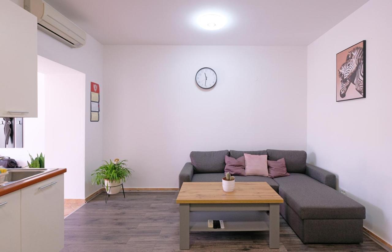Apartment Klea - Cosy, Near City Center Pula Exterior foto